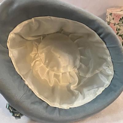 Ladies Vintage Hats, Purses & More (UB-RG)