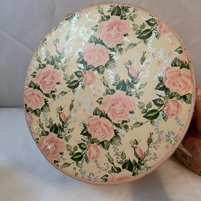 Ladies Vintage Hats, Purses & More (UB-RG)