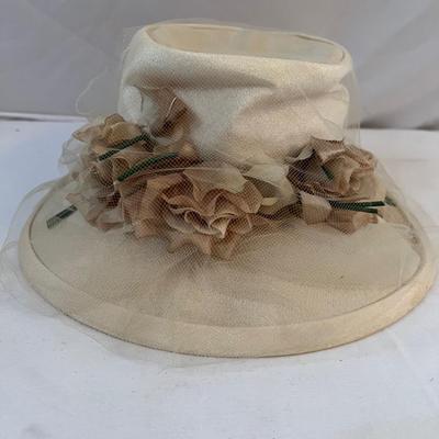 Ladies Vintage Hats, Purses & More (UB-RG)