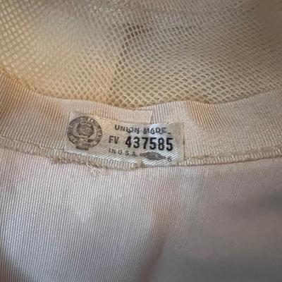 Ladies Vintage Hats, Purses & More (UB-RG)