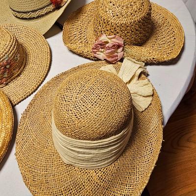 Ladies Straw Hats (UB-RG)