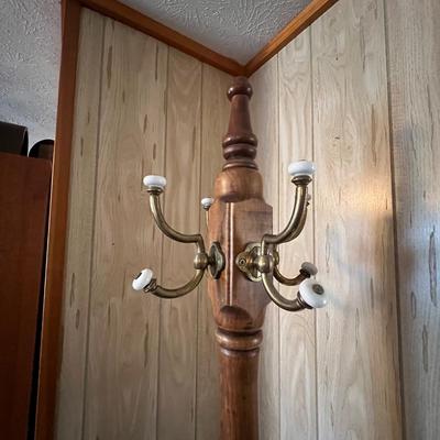 Colonial Style Coat/Hat Stand (UB-RG)