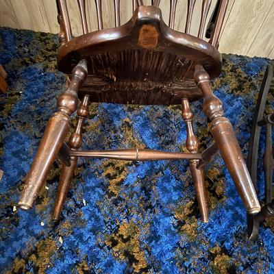 Bow back Windsor Chairs - One Rocker (UB-RG)
