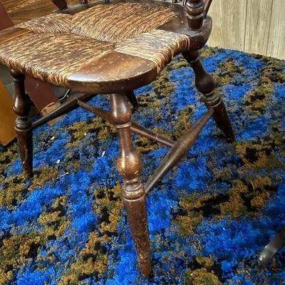 Bow back Windsor Chairs - One Rocker (UB-RG)