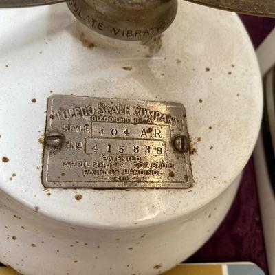 Vintage Scale, Motor and pestle
