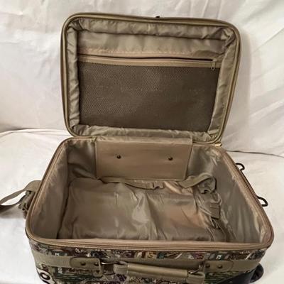 American Tourister, Navigator & More Luggage (UB-RG)