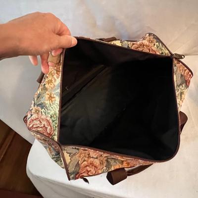 American Tourister, Navigator & More Luggage (UB-RG)