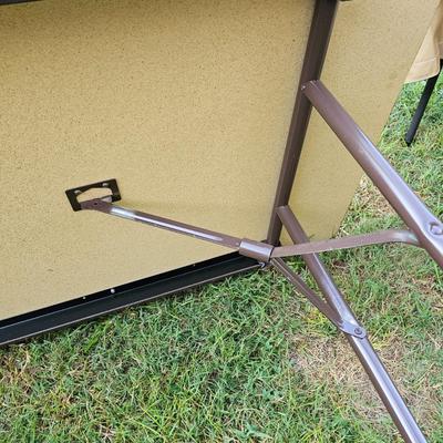 Eight Foot & Six Foot Folding Tables (UO-RG)