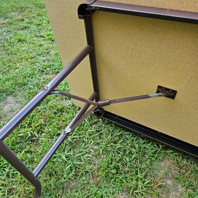 Eight Foot & Six Foot Folding Tables (UO-RG)