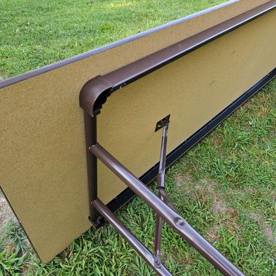 Eight Foot & Six Foot Folding Tables (UO-RG)