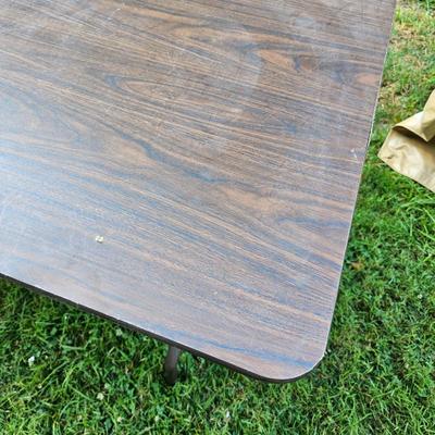 Eight Foot & Six Foot Folding Tables (UO-RG)