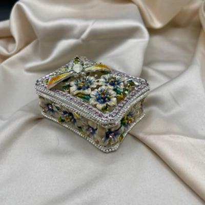 Dragonfly trinket box