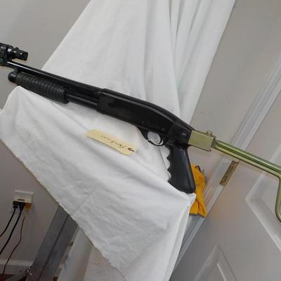 Remington Wing Master mod 870 -20g shot gun with folding butt stock.