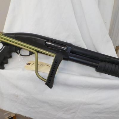 Remington Wing Master mod 870 -20g shot gun with folding butt stock.