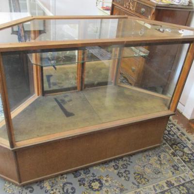Display Case With Key - C