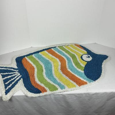 864 Fish Throw Rug with King Size Duvet Cover
