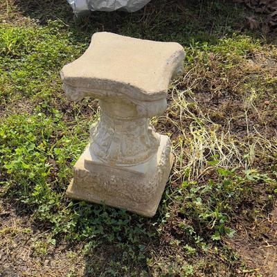 881 Cement Garden Pedestal