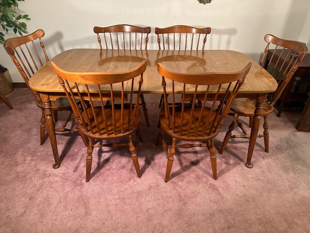 1970s ethan outlet allen dining table