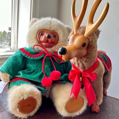 Raikes - 1992 Kathie w/ COA)  & Twinkles the Reindeer