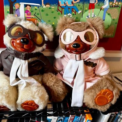 Raikes - Lindy Jr.  & Amelia w/ COA
