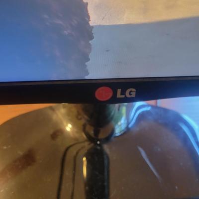 Azza CPU, LG Monitor and Keyboards (O-DW)