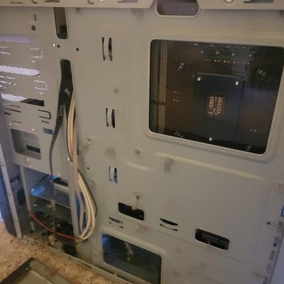 Azza CPU, LG Monitor and Keyboards (O-DW)