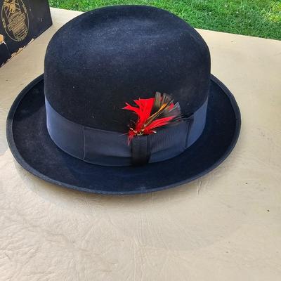 Three Men's Vintage Hats/Boxes (OB2-JS)