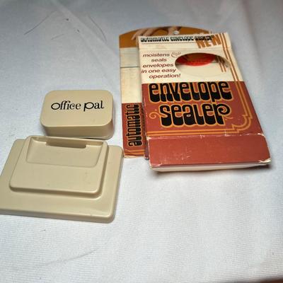 Vintage Wood Guillotines & More Office Accessories (UO-RG)