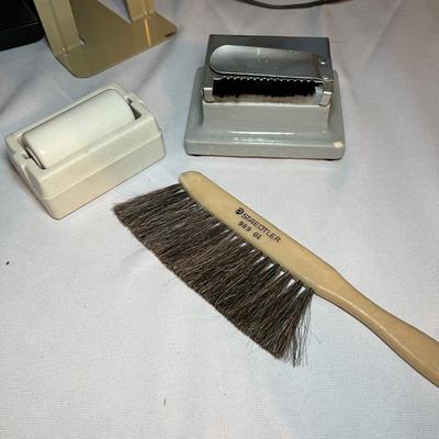 Vintage Wood Guillotines & More Office Accessories (UO-RG)