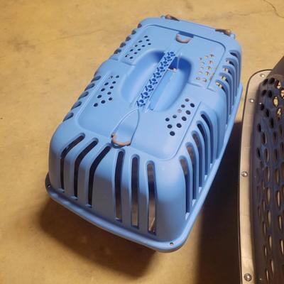 Voluas Auto Feeder, Pet Carriers and Other Pet Accessories (WS-DW)