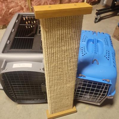 Voluas Auto Feeder, Pet Carriers and Other Pet Accessories (WS-DW)