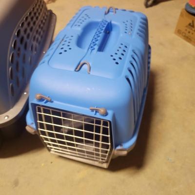 Voluas Auto Feeder, Pet Carriers and Other Pet Accessories (WS-DW)