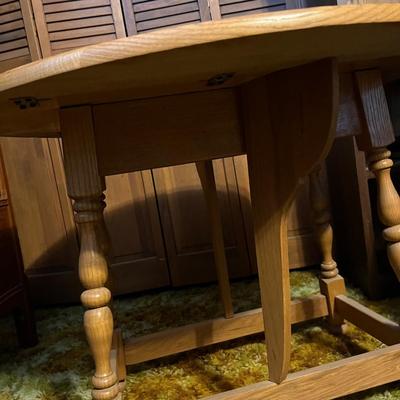 Wing Back Recline by Action Lane & Drop Leaf Small Side Table (UO-RG)