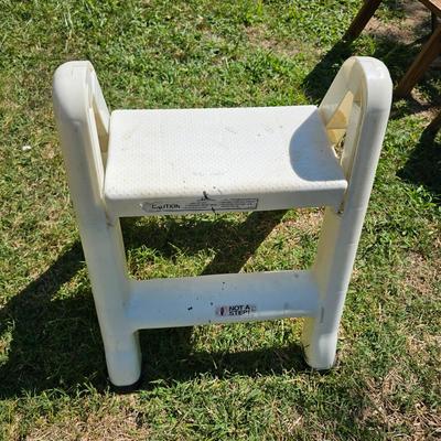 Small Step Ladders/Stools + Rolling Dollies (OB2-JS)