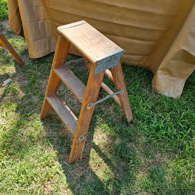 Small Step Ladders/Stools + Rolling Dollies (OB2-JS)