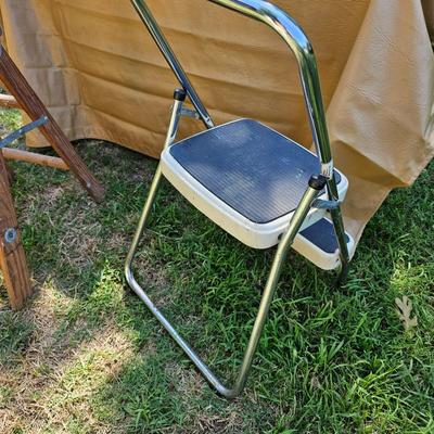 Small Step Ladders/Stools + Rolling Dollies (OB2-JS)