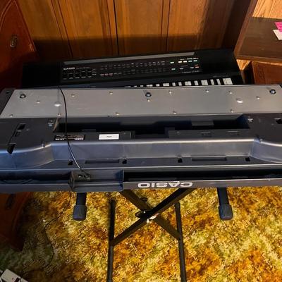 Casio LK-35 & CT-640 Keyboards W/Stands (UO-RG)