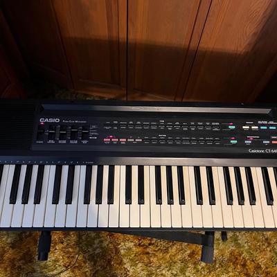 Casio LK-35 & CT-640 Keyboards W/Stands (UO-RG)