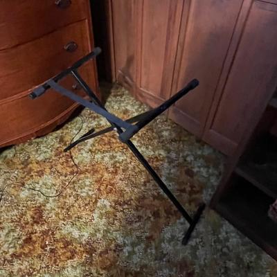 Casio LK-35 & CT-640 Keyboards W/Stands (UO-RG)