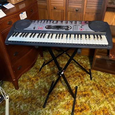 Casio LK-35 & CT-640 Keyboards W/Stands (UO-RG)