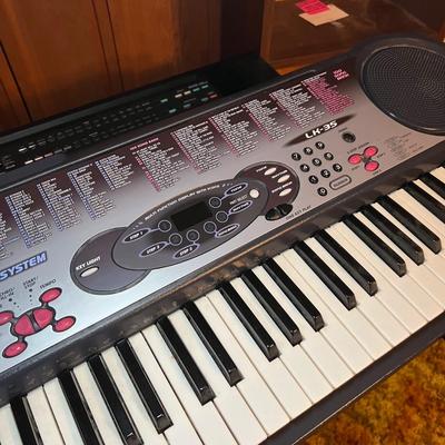 Casio LK-35 & CT-640 Keyboards W/Stands (UO-RG)