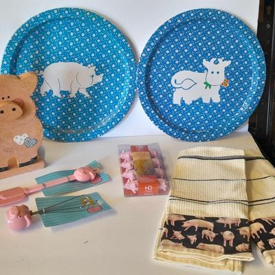 Kitchen Pig metal trays, Dish cloths, Pig corn holders and pig utensils