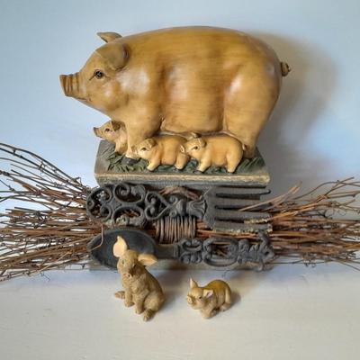 Pig figures and tall pig decorative statue