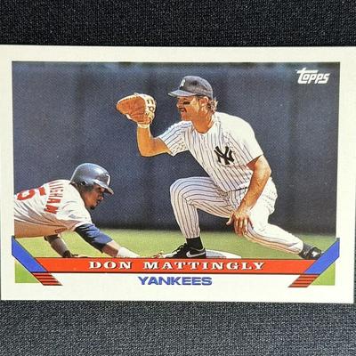 1993 Topps #32 Don Mattingly