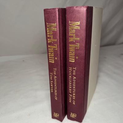 Collected Works of Mark Twain Includes Books W/Author Endorsements  (UB-RG)