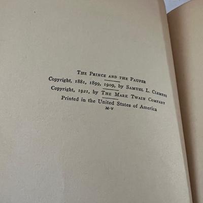 Collected Works of Mark Twain Includes Books W/Author Endorsements  (UB-RG)