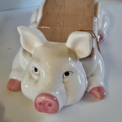 Kitchen Pigs, Chef with wooden utensils, salt & pepper shakers, House Of Lloyd