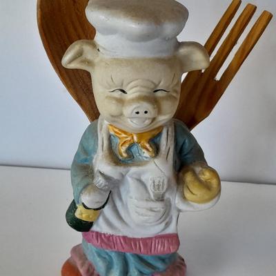 Kitchen Pigs, Chef with wooden utensils, salt & pepper shakers, House Of Lloyd
