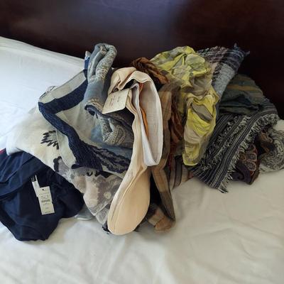 Large Casual Scarves Inc. Chicoâ€™s, Peruvian Connection & More (PC-BBL)