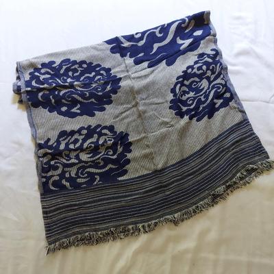 Large Casual Scarves Inc. Chicoâ€™s, Peruvian Connection & More (PC-BBL)